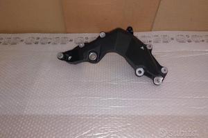 staffa supporto motore destro brutale 800 800rr