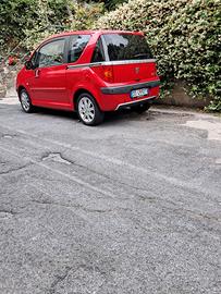 AUTO CON CAMBIO AUTOMATICO