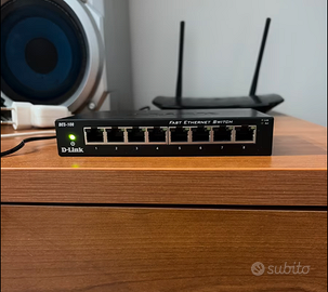 Switch D-Link DES-108 8 porte Fast Ethernet LAN