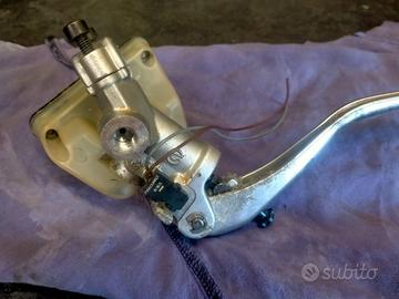 Pompa freno anteriore Brembo 