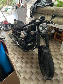 Yamaha XV 950 racer