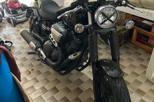 Yamaha XV 950 racer