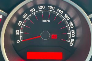 Kia venga colore grigio