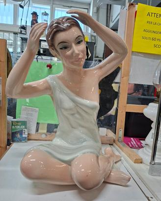 Statua Ceramica Donna