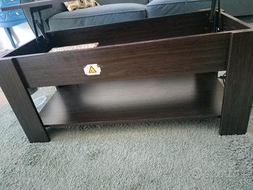 tavolino con scomparto interno