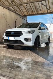 Ford Kuga - ST Line