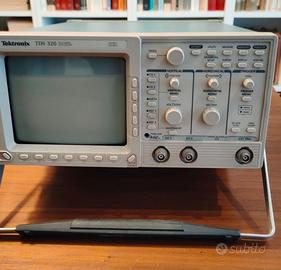 Oscilloscopio Tektronix TDS320