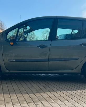 Renault Modus 1.5 dCi 82 CV