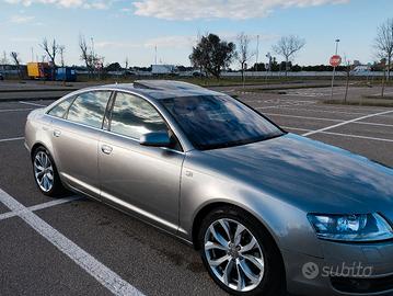 Audi A6 3000 V6 quattro 
