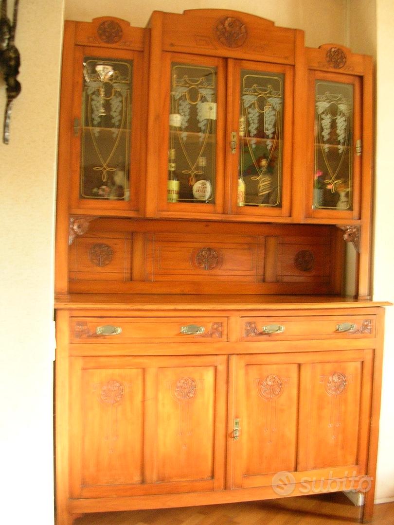 Credenza liberty fine 800 Arredamento e Casalinghi In vendita a Bari