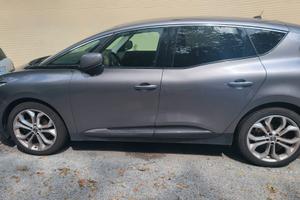RENAULT SCENIC IV Intens blue dci automatica 120CV