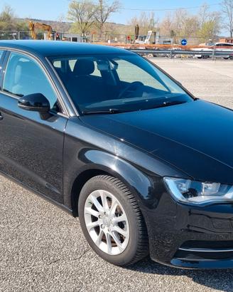 AUDI A3 Sportback 1.6 TDI Ultra Attraction E6 