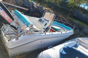 Barca open 4.60 completa di motore