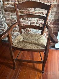 Sedia  in legno massello  impagliata