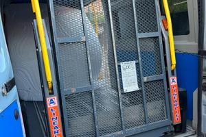 Sponda idraulica per disabili funzionante