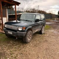 Mitsubishi pajero 2.5 turbo intercooler