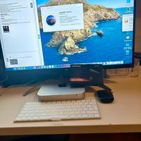 Mac mini server i7 monitor 4K mouse keyboard SSD