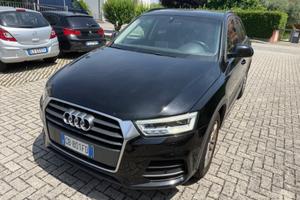 Audi Q3 2.0 TDI S-LINE