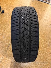 Gomme usate Pirelli Sottozero 225/40 R18 run flat