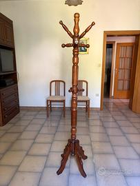 Appendiabiti in legno
