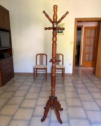 Appendiabiti in legno