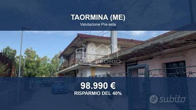 Immobile in asta di 253 m² con box auto a Taormina