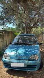 FIAT 600