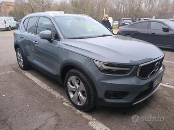 Volvo XC40 geartronic momentum pro