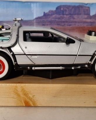 MODELLO AUTO DELOREAN RITORNO AL FUTURO III°