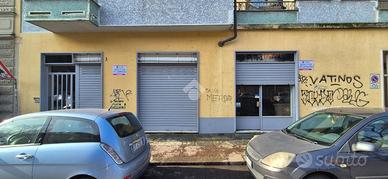 NEGOZIO A TORINO