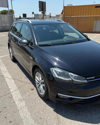 Volkswagen Golf Variant 1.4 TGI Highline 110cv