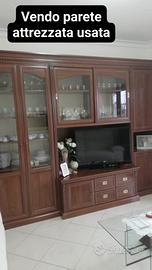 parete attrezzata in arte povera 