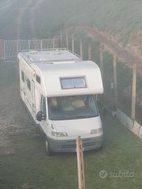 Camper mansardato