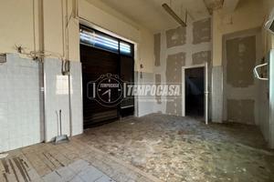 Negozio a Torino Via Fratelli de Maistre