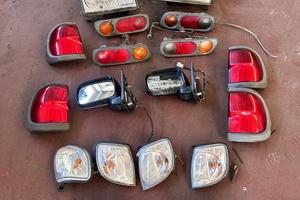 Fari, frecce,specchi, fanal Nissan terrano