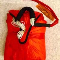 Paracadute di riserva per parapendio