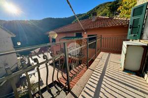 CASA SEMINDIPENDENTE A SESTRI LEVANTE