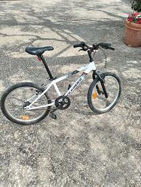 Bicicletta rockrider st100