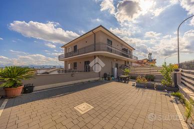 3 LOCALI A GUIDONIA MONTECELIO