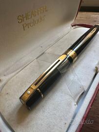 Sheaffer Prelude acciaio brunito ed oro
