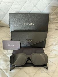 Occhiali Da Sole Prada