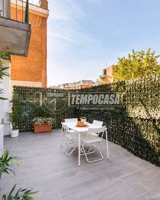GRAZIOSO BILOCALE DI 75 MQ CON TERRAZZO!