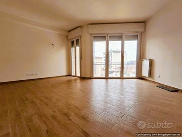 Firenze Pressi Piazza Tanucci 5 vani ristrutturato