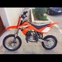 Mini cross