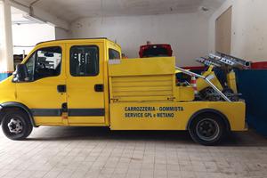 Carroattrezzi soccorso stradale carro attrezzi