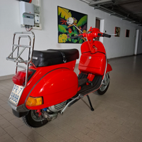 Vespa P200X