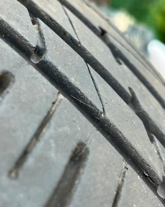 Pneumatici Hankook 235/50/r19.99v