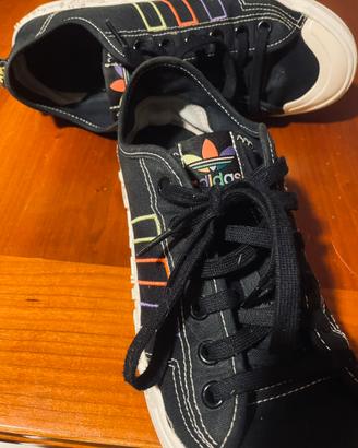 Nizza Pride unisex Sneakers basse Adidas original