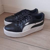 Scarpe Puma.