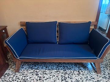 Divano da giardino in legno